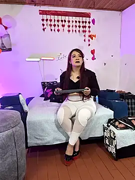 keila j online show from 03/23/26, 10:48