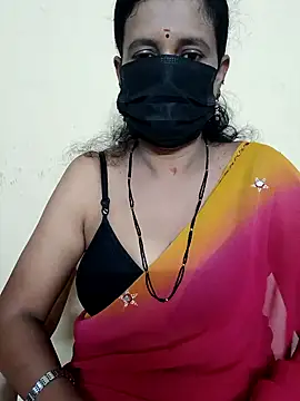 Snapshot of akshara_22 chatting on 01/20/25, 04:12 akshara 22 online show from 01/20/25, 04:12