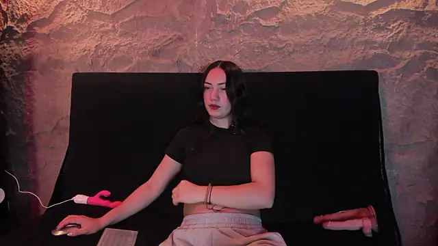 Scarlett  Fox   online show from 02/04/26, 11:27