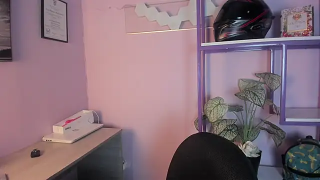 Scarlett  Fox   online show from 04/06/26, 11:33