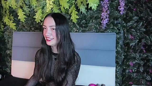 Snapshot of Scarlett__Fox__ chatting on 03/20/25, 11:16 Scarlett Fox online show from 03/20/25, 11:16