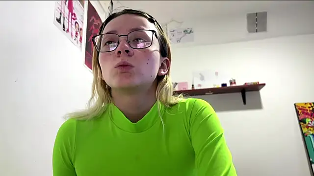 Cloe five online show from 02/04/26, 03:29