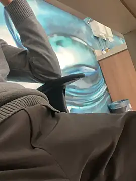 pteno1 online show from 12/23/24, 07:30