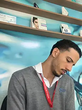 pteno1 online show from 12/18/24, 07:52