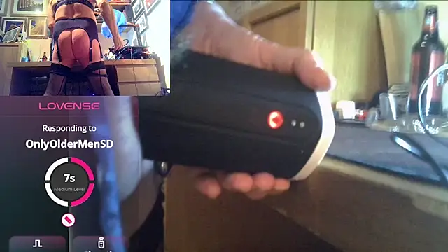 Snapshot of nataliecdlive chatting on 12/29/24, 11:29 nataliecdlive online show from 12/29/24, 11:29