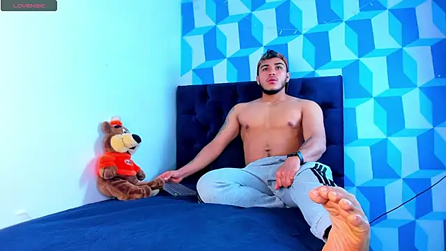 Snapshot of jeisonstark chatting on 03/21/25, 11:33 jeisonstark online show from 03/21/25, 11:33