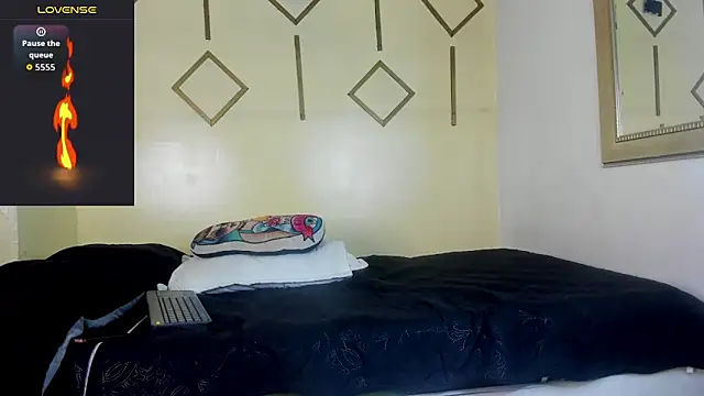 Snapshot of jeisonstark chatting on 10/25/25, 06:41 jeisonstark online show from 10/25/25, 06:41