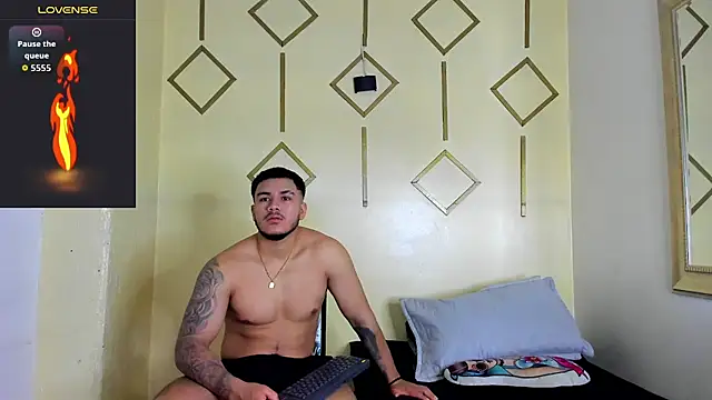 Snapshot of jeisonstark chatting on 11/01/25, 06:46 jeisonstark online show from 11/01/25, 06:46