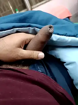 Snapshot of PatelBond chatting on 01/03/25, 02:54 PatelBond online show from 01/03/25, 02:54