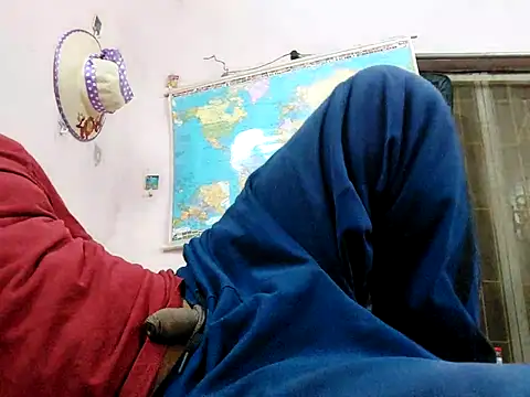 Snapshot of PatelBond chatting on 02/27/25, 04:10 PatelBond online show from 02/27/25, 04:10