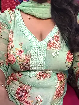 Anamika Kapoor online show from 10/04/25, 01:23