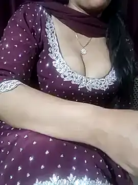 Anamika Kapoor online show from 02/28/25, 10:17