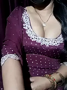 Anamika Kapoor online show from 02/28/25, 07:14