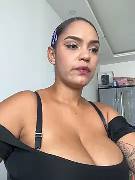 Sara-77 online show from 05/25/26, 06:28