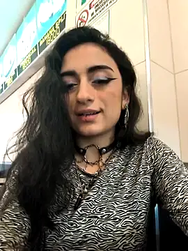 Lila Desiree online show from 11/20/25, 10:09