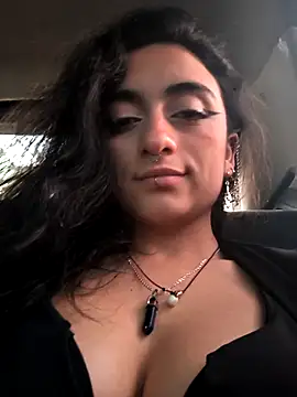 Snapshot of Lila_Desiree chatting on 10/19/25, 10:23 Lila Desiree online show from 10/19/25, 10:23