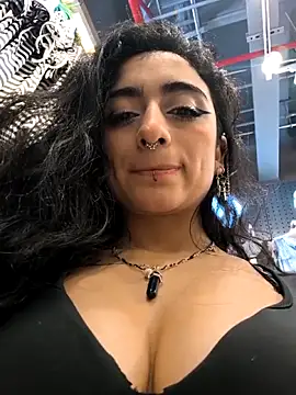Snapshot of Lila_Desiree chatting on 10/18/25, 03:36 Lila Desiree online show from 10/18/25, 03:36