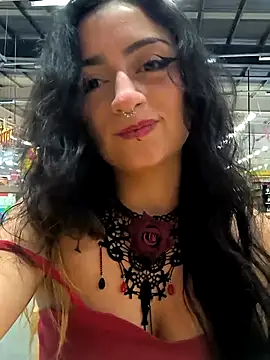 Snapshot of Lila_Desiree chatting on 02/18/25, 12:48 Lila Desiree online show from 02/18/25, 12:48