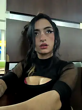 Snapshot of Lila_Desiree chatting on 02/10/25, 02:19 Lila Desiree online show from 02/10/25, 02:19