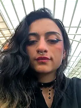 Snapshot of Lila_Desiree chatting on 03/03/25, 10:31 Lila Desiree online show from 03/03/25, 10:31