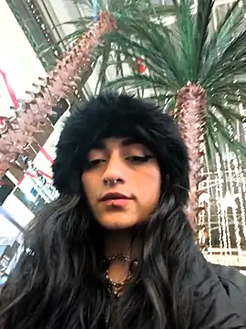 Lila Desiree online show from 11/25/25, 01:17