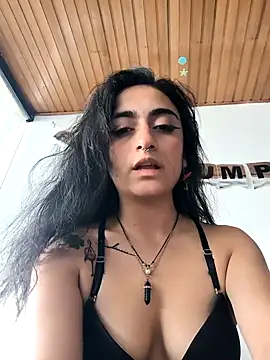 Lila Desiree online show from 12/13/25, 08:04