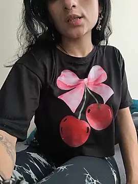 Snapshot of Lila_Desiree chatting on 05/16/26, 02:49 Lila Desiree online show from 05/16/26, 02:49