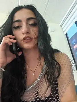Lila Desiree online show from 06/04/26, 11:20