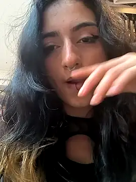 Snapshot of Lila_Desiree chatting on 01/28/25, 10:01 Lila Desiree online show from 01/28/25, 10:01