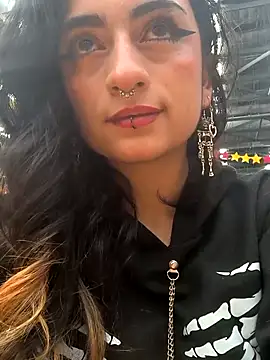 Snapshot of Lila_Desiree chatting on 03/07/25, 05:28 Lila Desiree online show from 03/07/25, 05:28