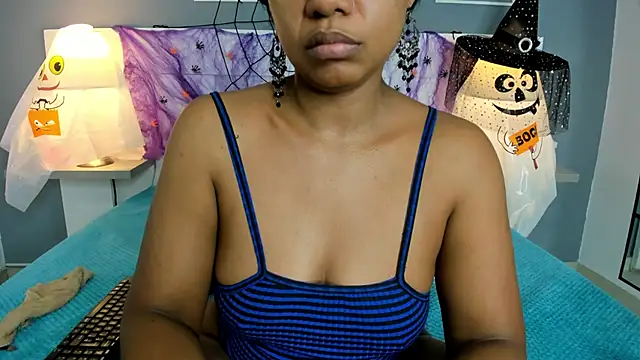 Kamila-Kane online show from 10/27/25, 07:48