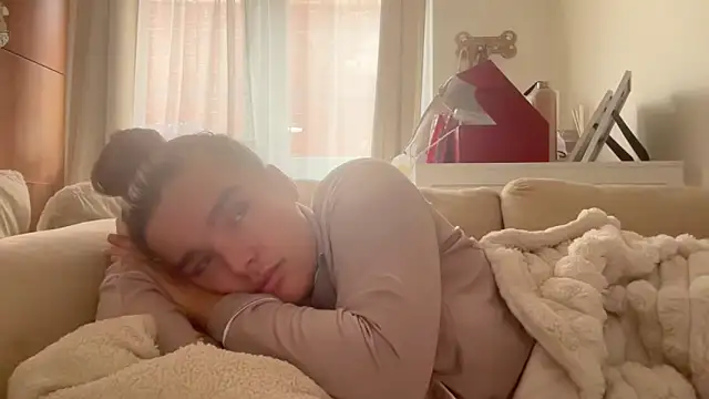 maisiesmithx online show from 10/13/25, 11:45