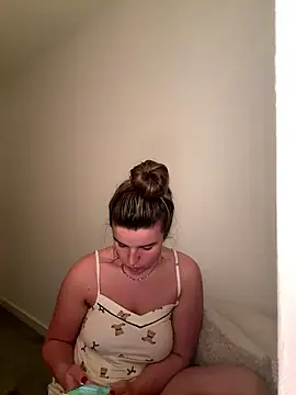 maisiesmithx online show from 01/08/26, 12:27