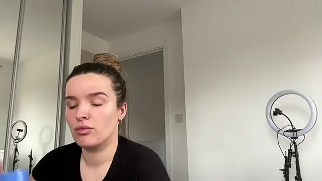 maisiesmithx online show from 04/04/26, 01:17