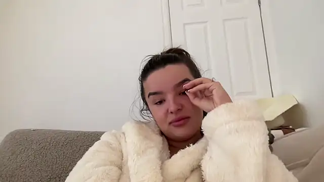 maisiesmithx online show from 02/04/25, 12:22