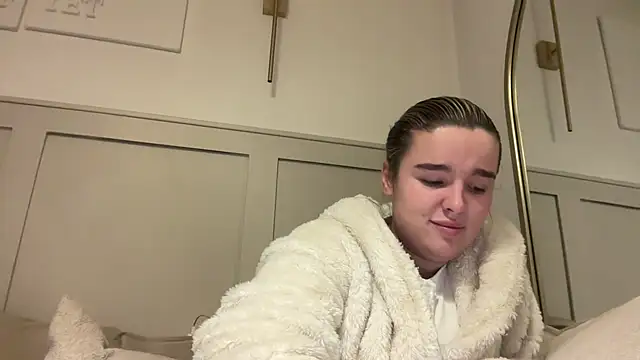 maisiesmithx online show from 11/05/25, 08:34