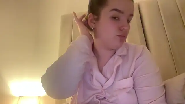 maisiesmithx online show from 03/28/26, 01:06