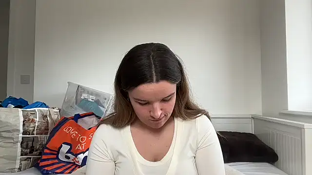 maisiesmithx online show from 04/10/26, 01:40