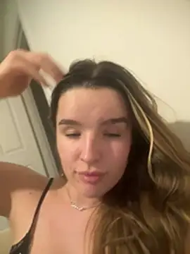 maisiesmithx online show from 02/19/26, 12:51