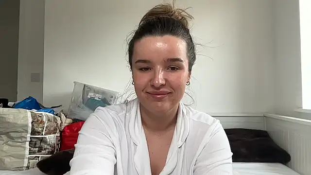 maisiesmithx online show from 04/14/26, 12:10