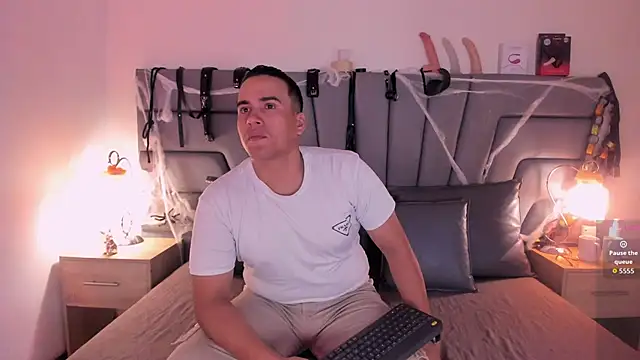 Vale n Matt online show from 11/04/25, 03:32