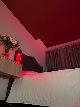 sue   0 online show from 04/12/26, 05:33