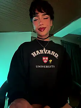 Snapshot of sue___0 chatting on 01/06/26, 05:22 sue 0 online show from 01/06/26, 05:22