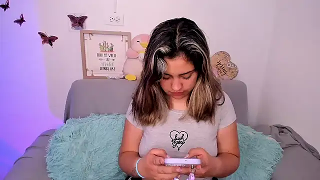caramelita ostos online show from 03/20/25, 12:08