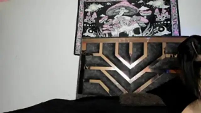 little cataleya online show from 10/14/25, 11:04