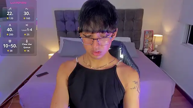 Dark hairy  online show from 02/05/26, 04:41