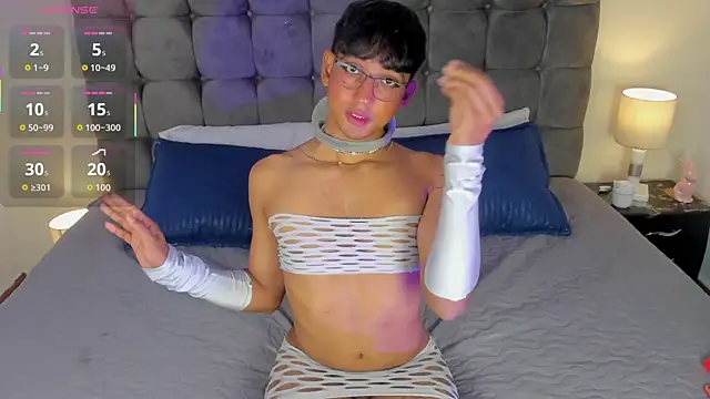 Dark hairy  online show from 03/18/26, 04:26