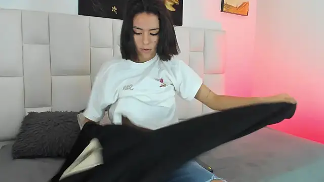 Antonella Fontanna online show from 02/20/25, 03:23