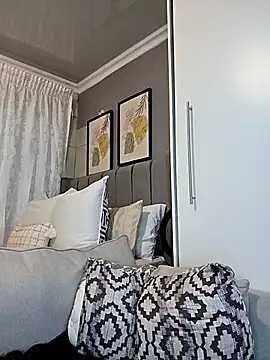 Zee Online online show from 10/26/25, 05:35