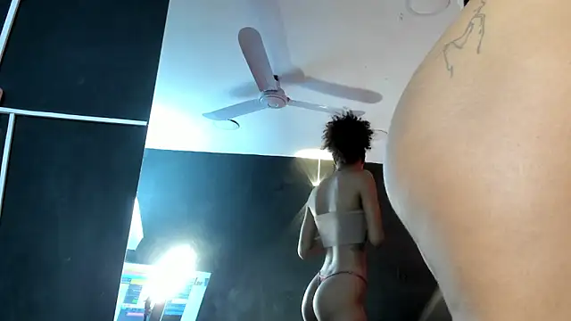 YayaHilton online show from 02/07/26, 04:42